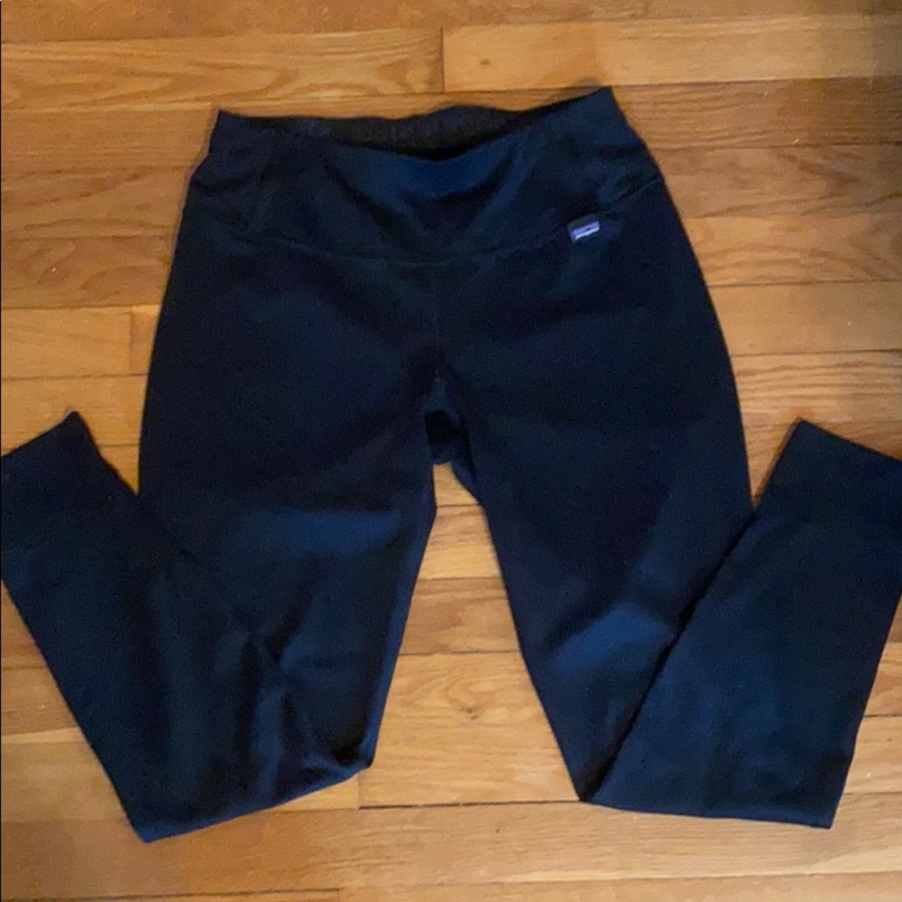 Patagonia capilene mid weight base layer